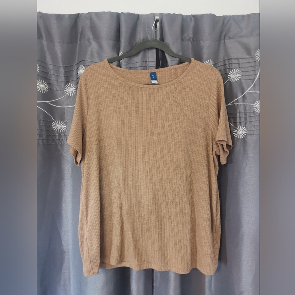 Tan Top - Picture 1 of 3